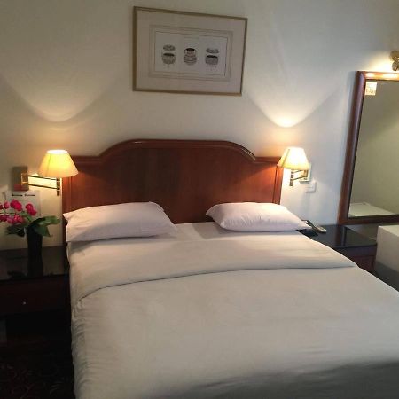 Amber Hotel Katong Szingapúr Kültér fotó
